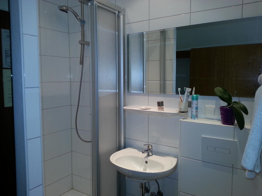 Hotel Koch Maingau Obertshausen Bagian luar foto
